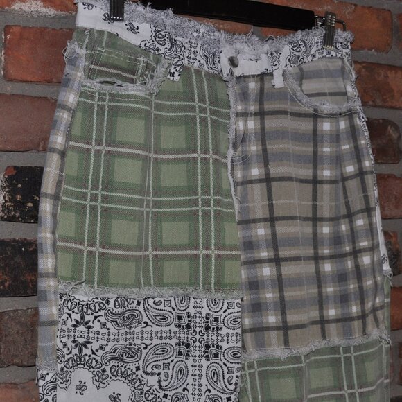 Raggedy Ann Inspired Frayed Patchwork Plaid & Bandana High Rise Pants M - Picture 7 of 12